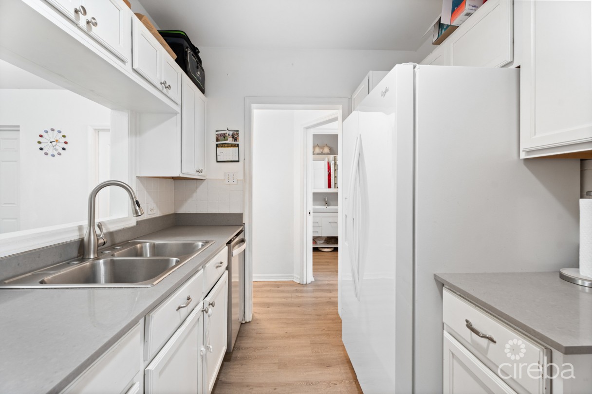 Fountain Court 3 Bed Plus Den - Image 9