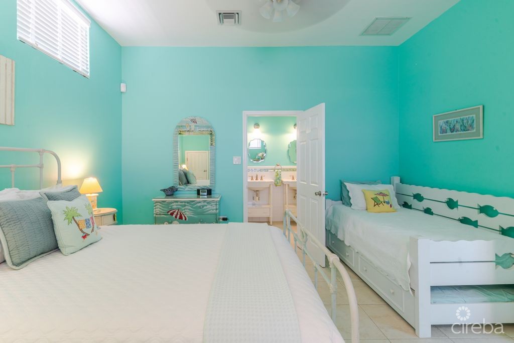 Shore Tang - Image 12