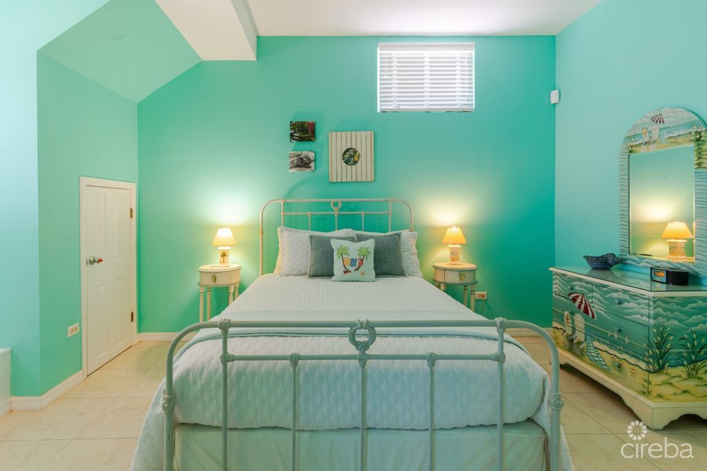 Shore Tang - Image 13