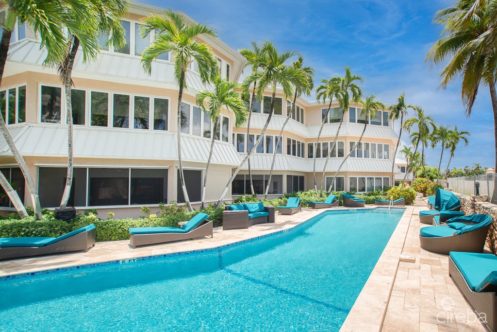 Poinsettia Condo Seven Mile Beach