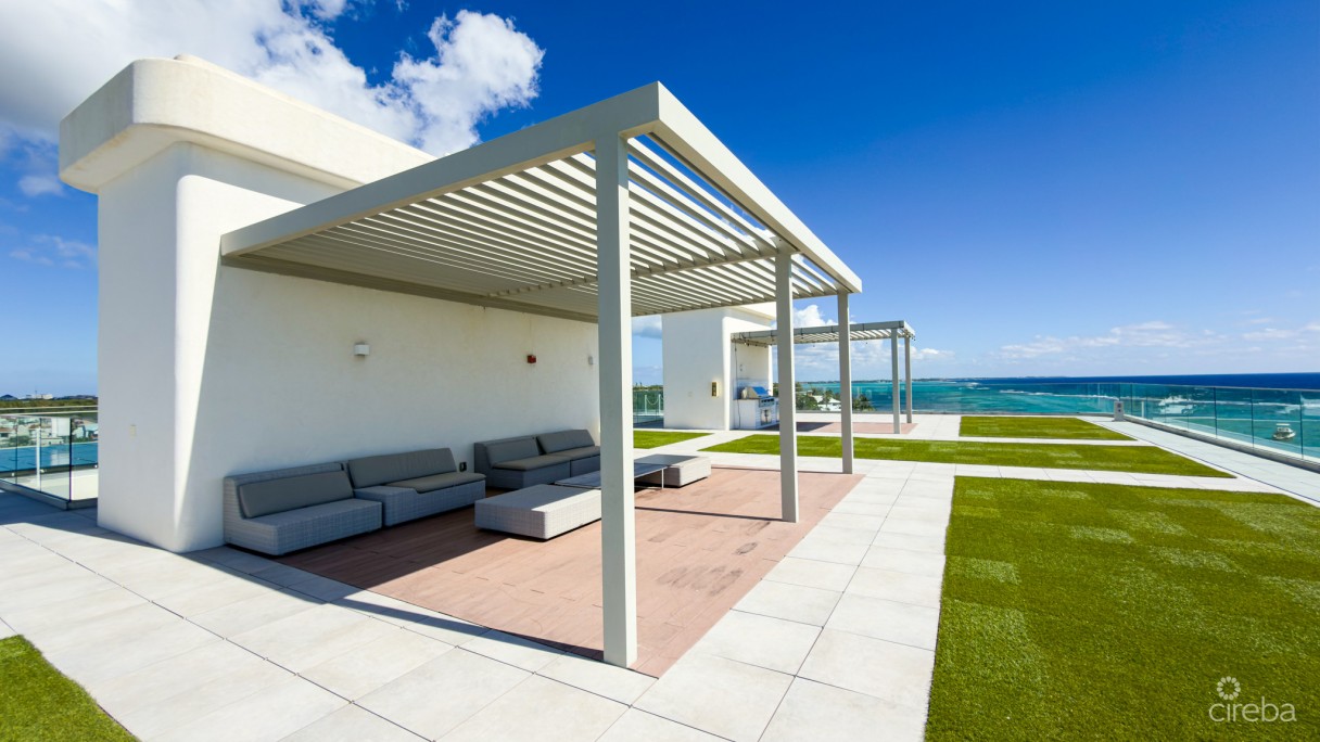 Tides Beachfront Residence - Image 17