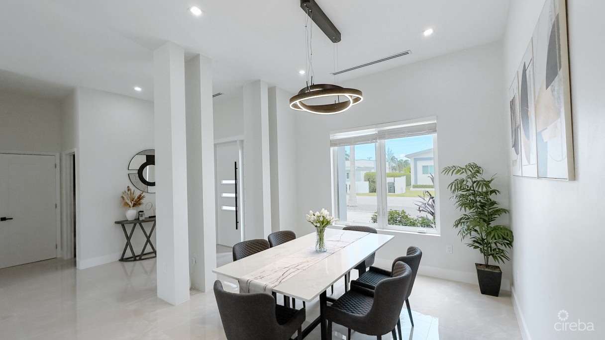 Tarpon Circle 4 Bed Family Home - Image 13