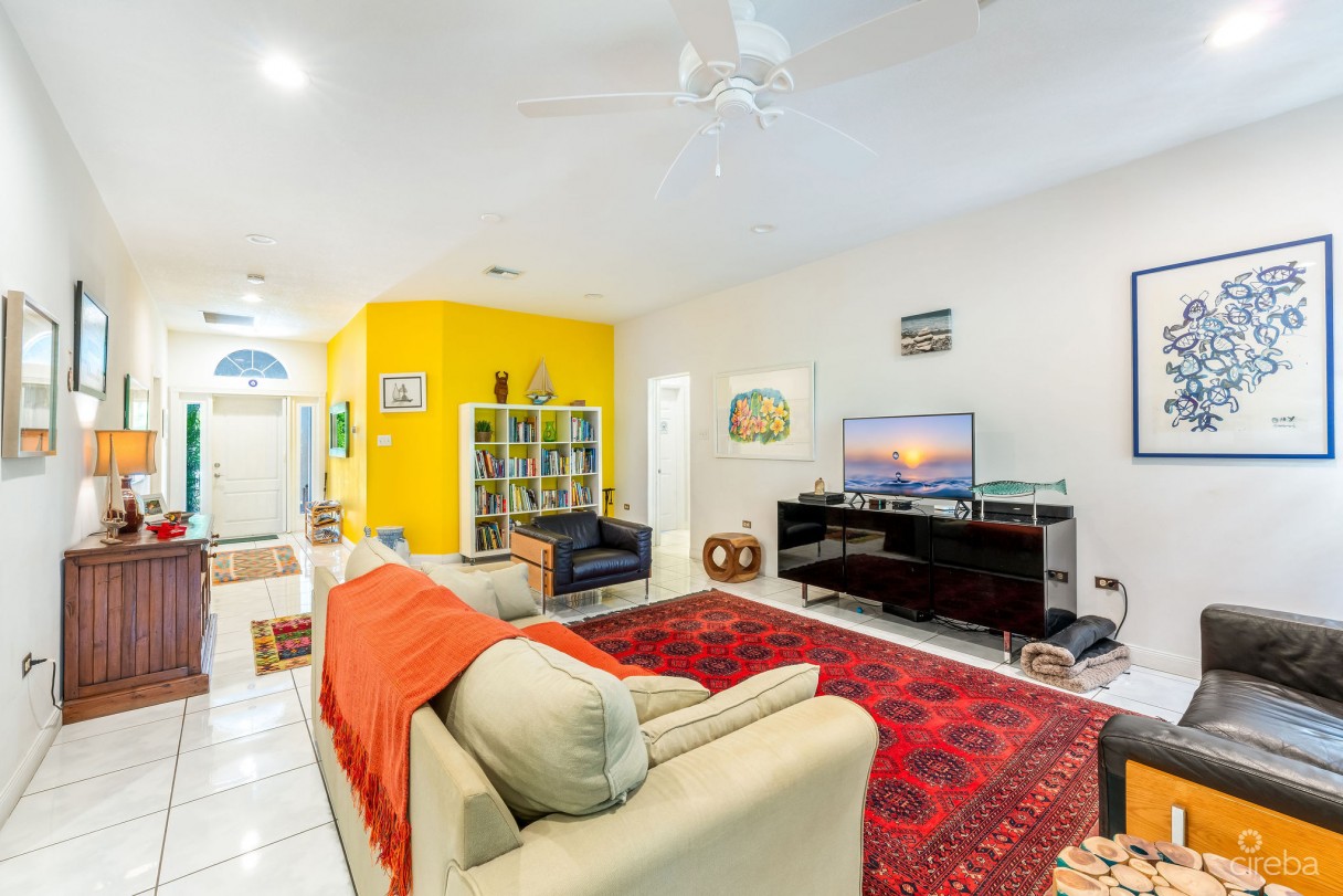 Mulberry Drive 35, South Sound Home - Image 3