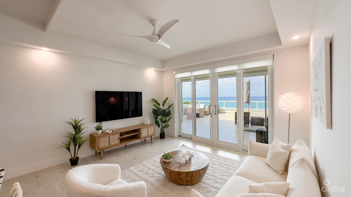 Beach Front Condo - 3 Bed - South Bay Beach Club