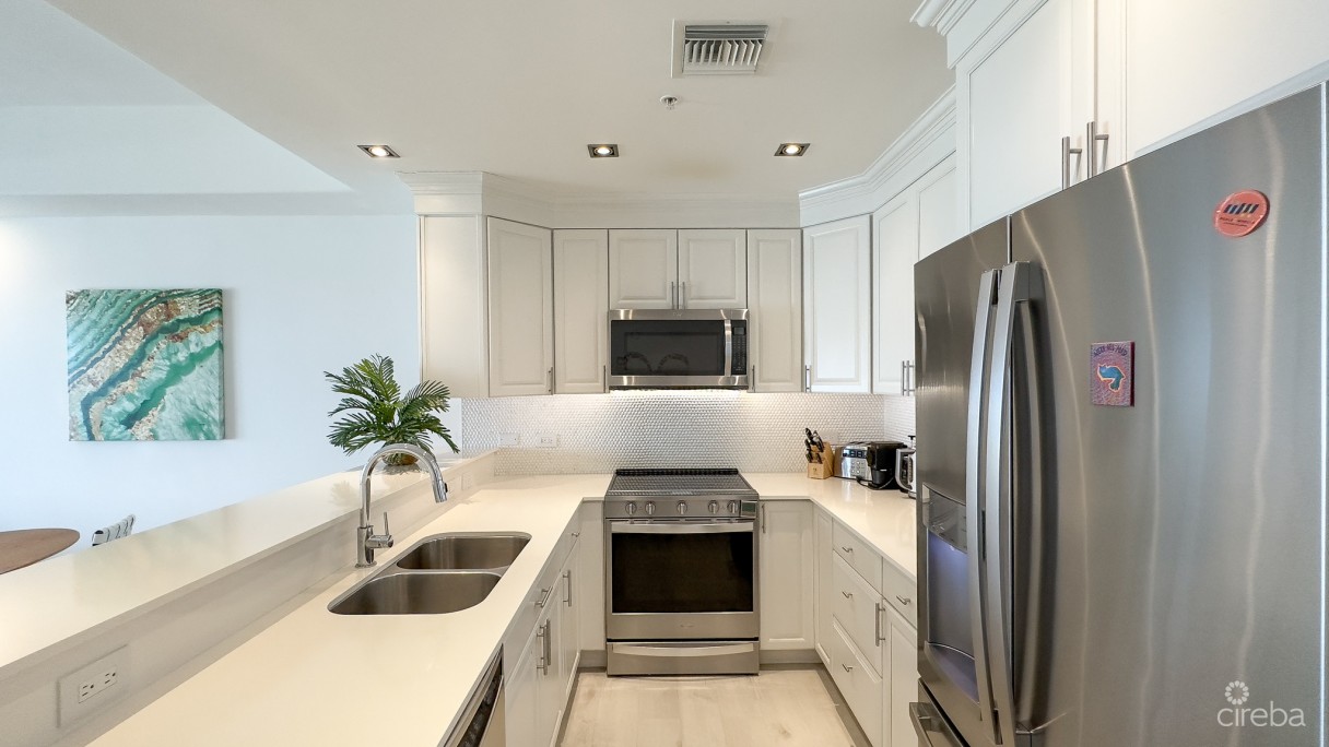 Beach Front Condo - 3 Bed - South Bay Beach Club - Image 7