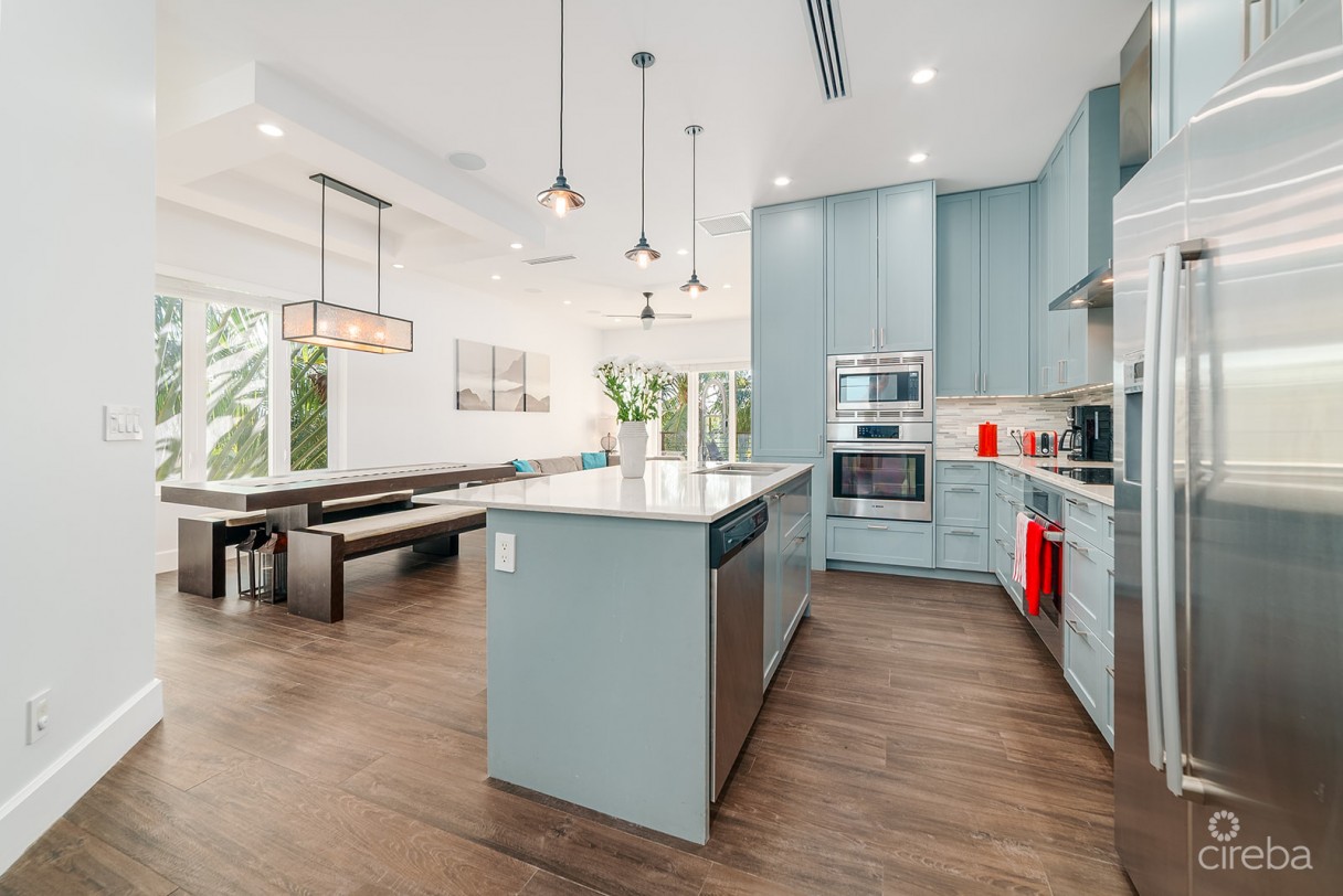 #201 Cypress Pointe North - Canal Front Condo - Image 2