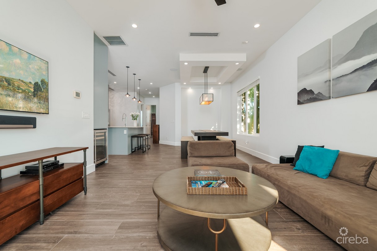 #201 Cypress Pointe North - Canal Front Condo - Image 5