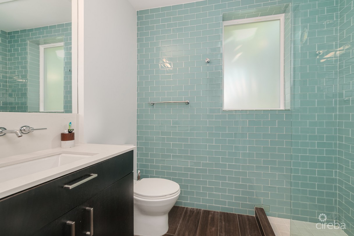 #201 Cypress Pointe North - Canal Front Condo - Image 11