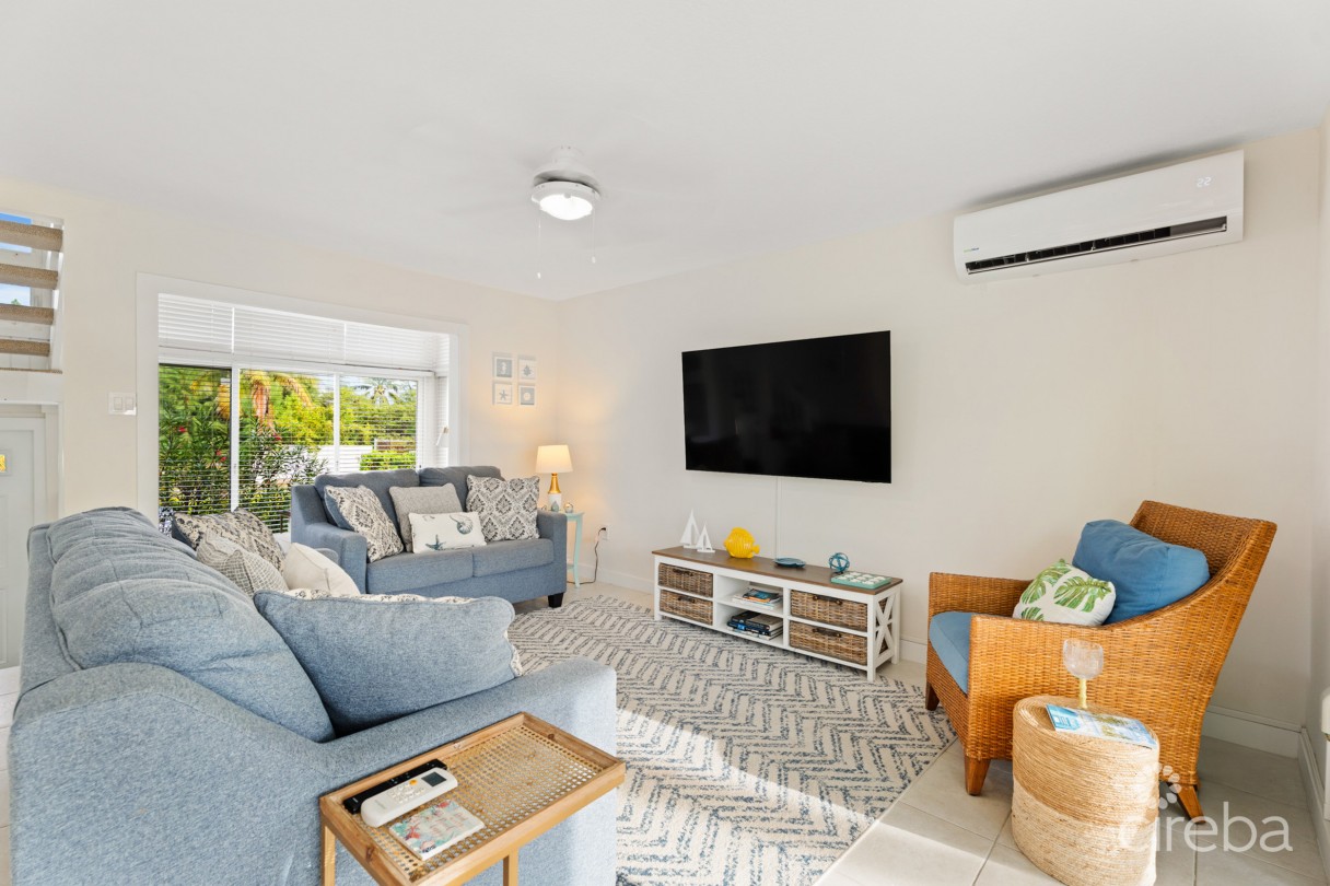 Island House 15, Rum Point Beachfront Townhome - Image 10