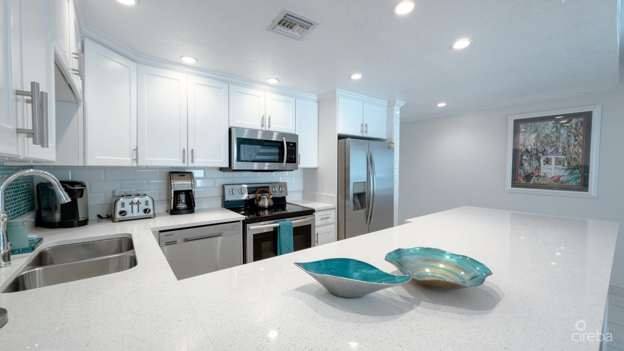 Villas Of The Galleon Condo Seven Mile Beach - Image 5