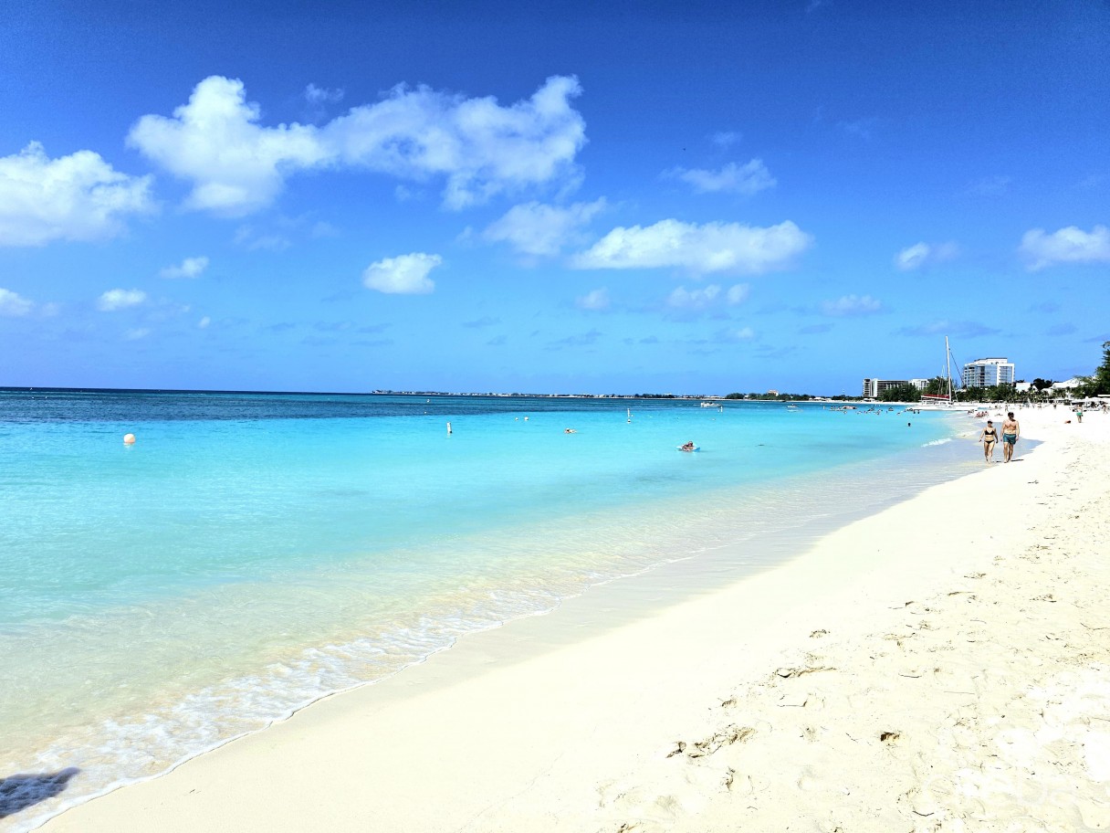 Villas Of The Galleon Condo Seven Mile Beach - Image 20