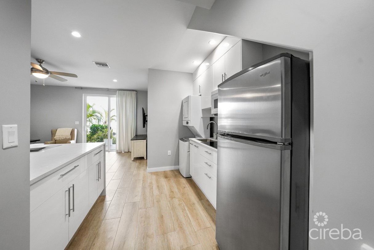 Ocean Crest #21,  Luxury Waterfront Town Home W/dock - Image 18