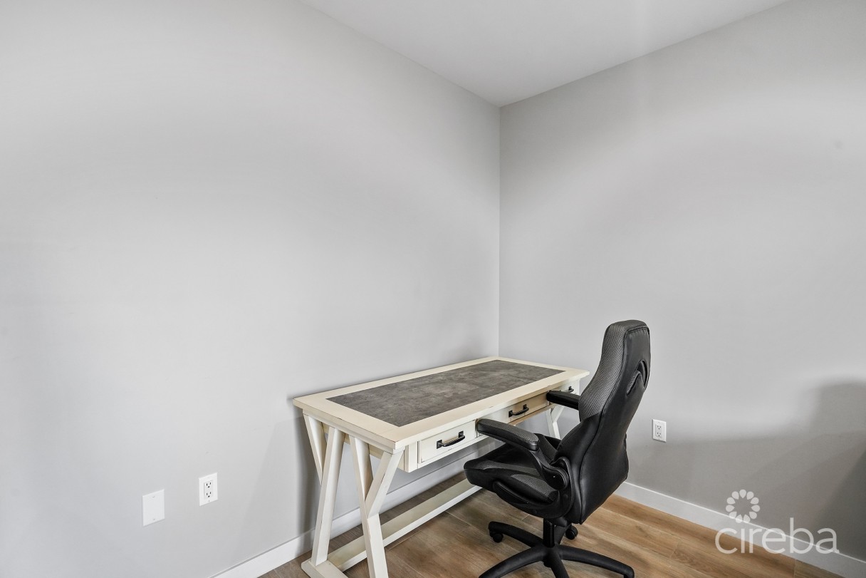 Ocean Crest #21,  Luxury Waterfront Town Home W/dock - Image 25