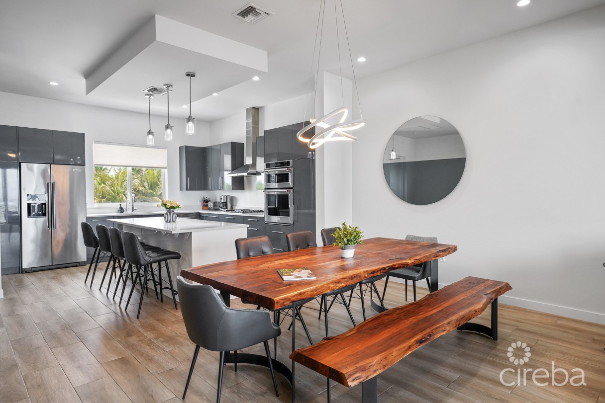 Ocean Crest #21,  Luxury Waterfront Town Home W/dock - Image 3