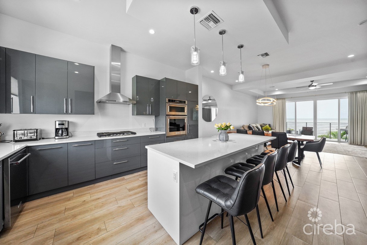 Ocean Crest #21,  Luxury Waterfront Town Home W/dock - Image 37