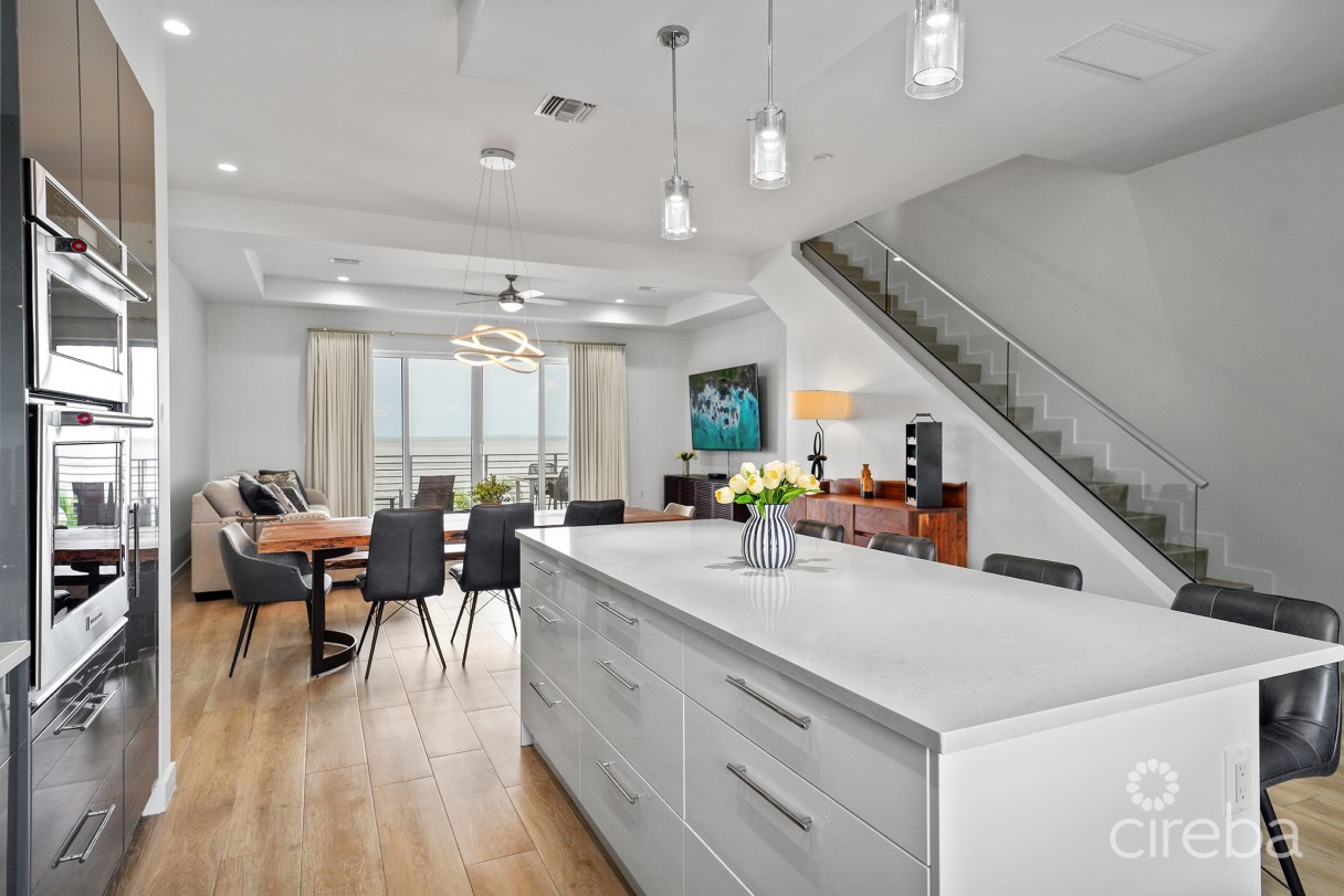 Ocean Crest #21,  Luxury Waterfront Town Home W/dock - Image 38