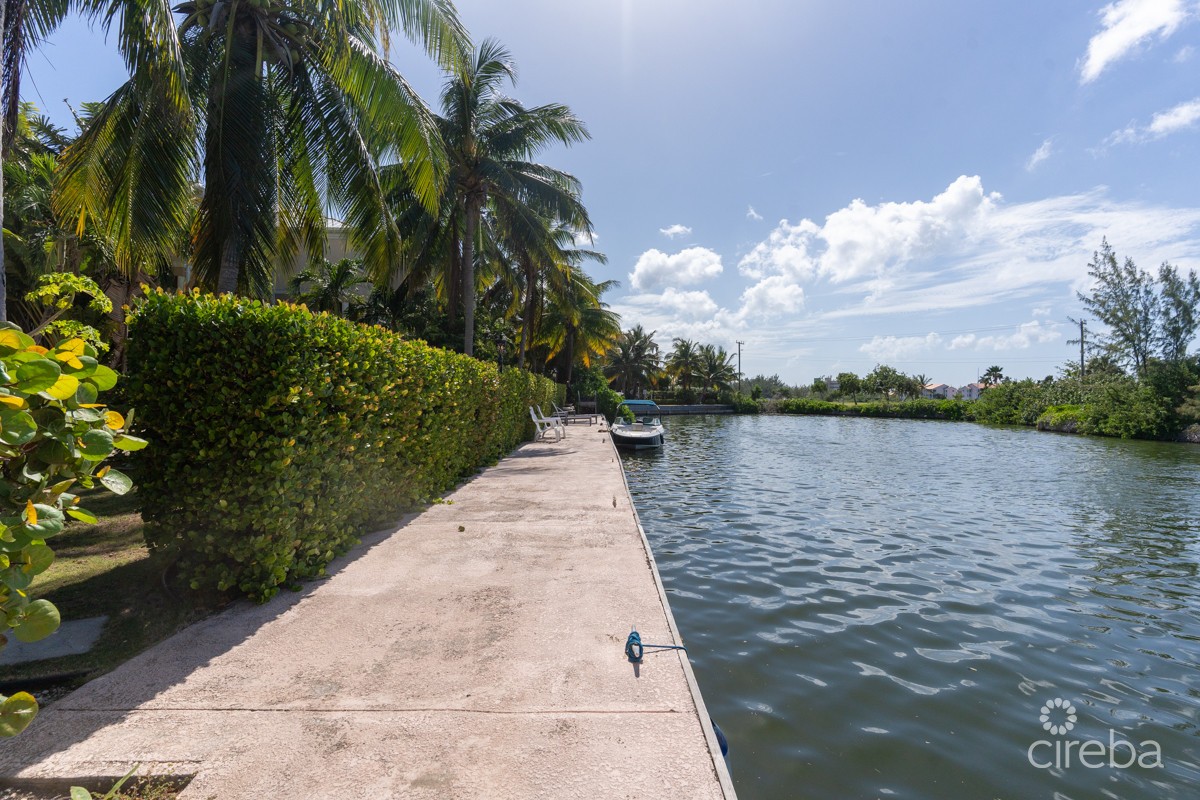 Reduced | Turnberry East, Crystal Harbour - Image 1