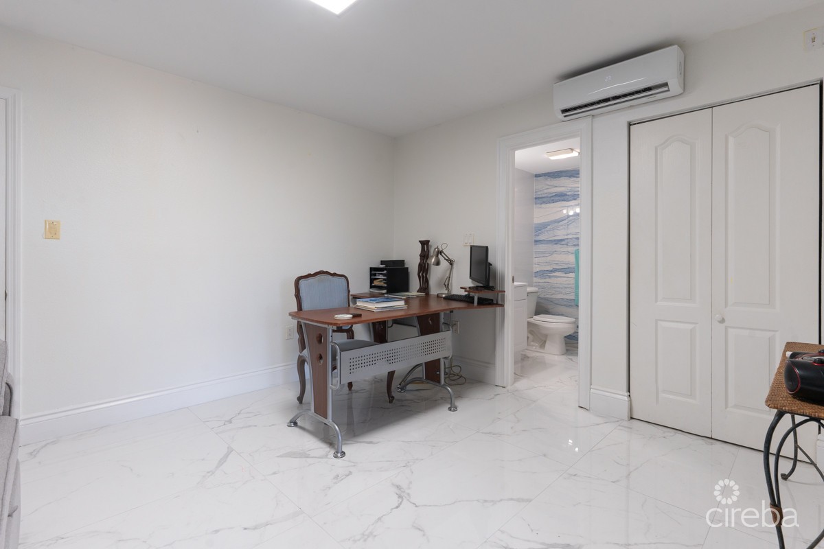 Reduced | Turnberry East, Crystal Harbour - Image 13