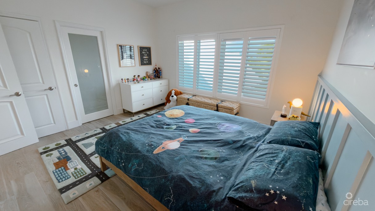 The Shores Canal Front Home - Image 11