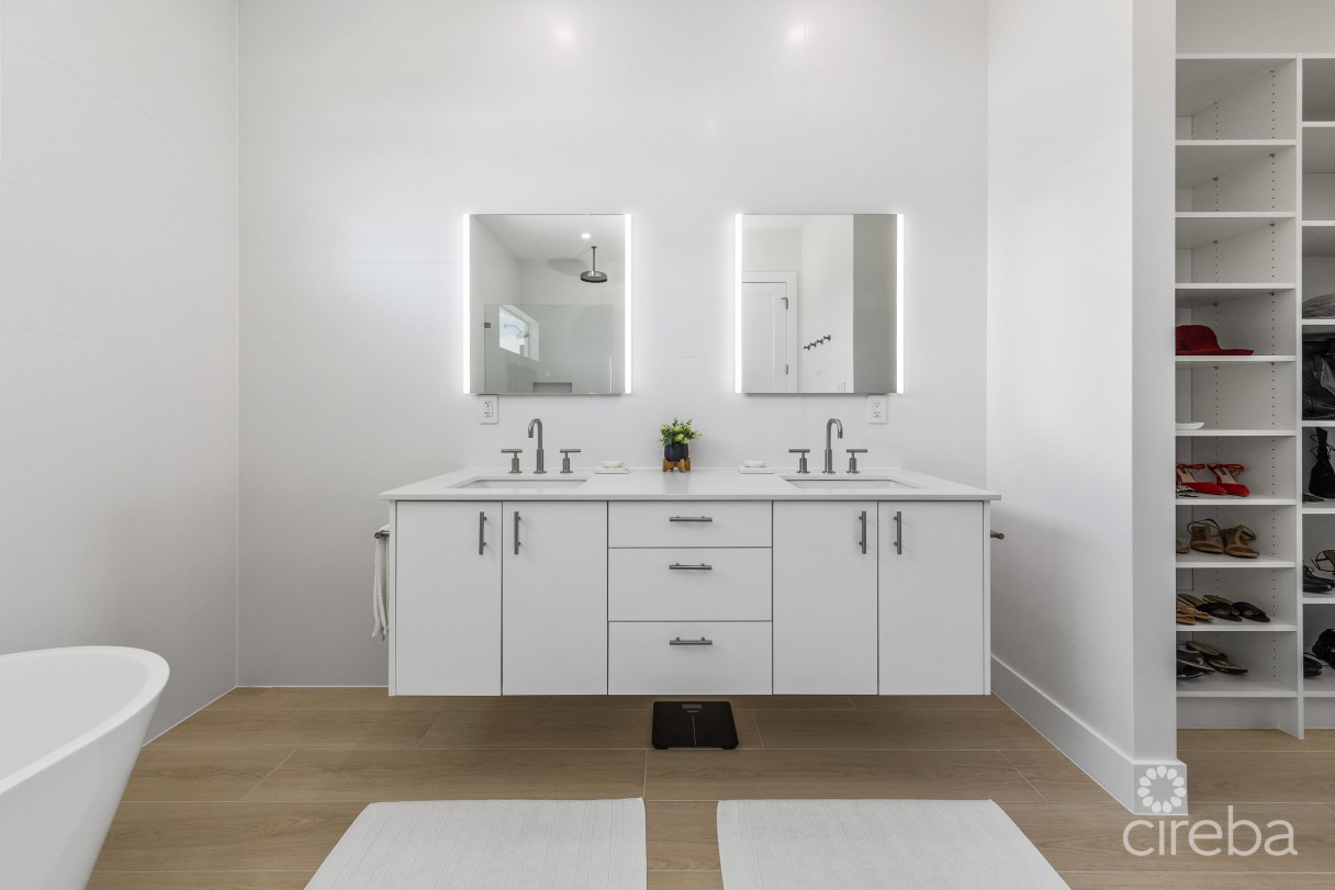 Oceans 9  Villa 7  West Bay Luxury Beachview Detached Home - Image 31