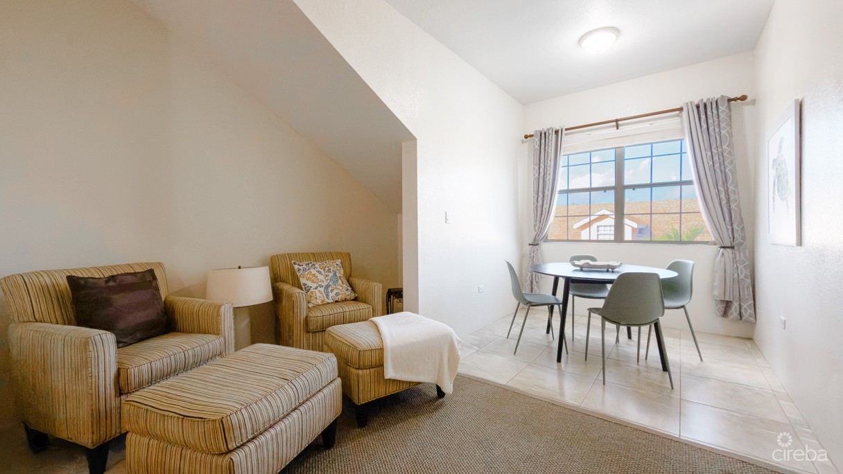 Crest Palms Townhouse - Image 12