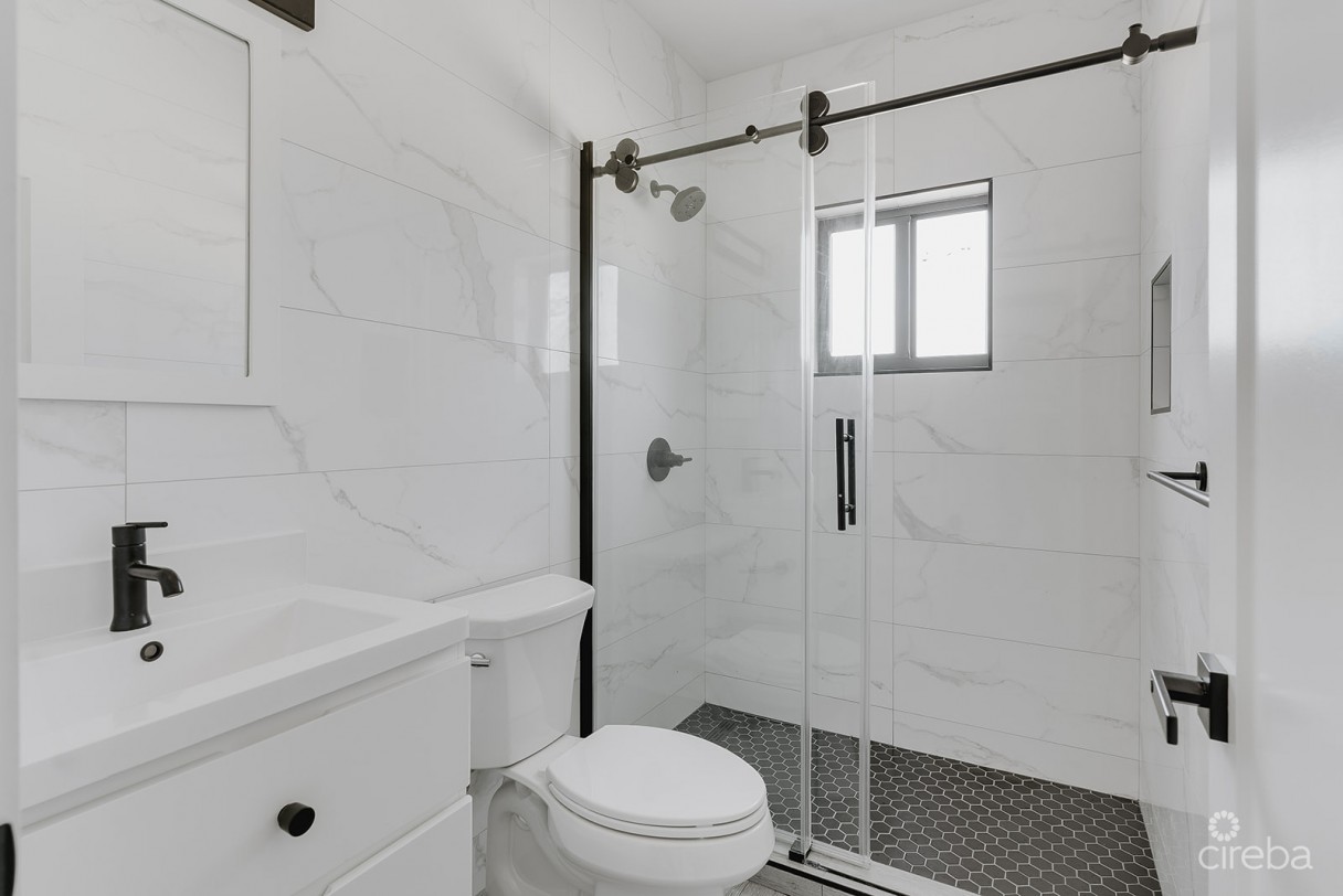 Kingsley Townhomes 2 Bed Plus Den Unit 2. - Image 10