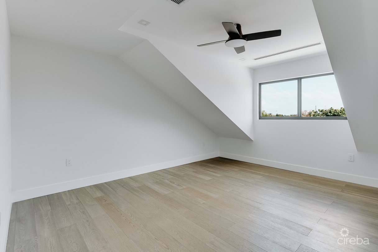 Kingsley Townhomes 2 Bed Plus Den Unit 2. - Image 11