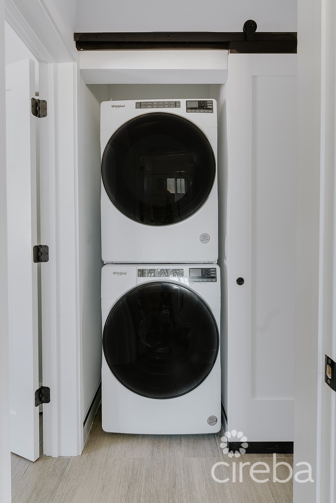 Kingsley Townhomes 2 Bed Plus Den Unit 2. - Image 7