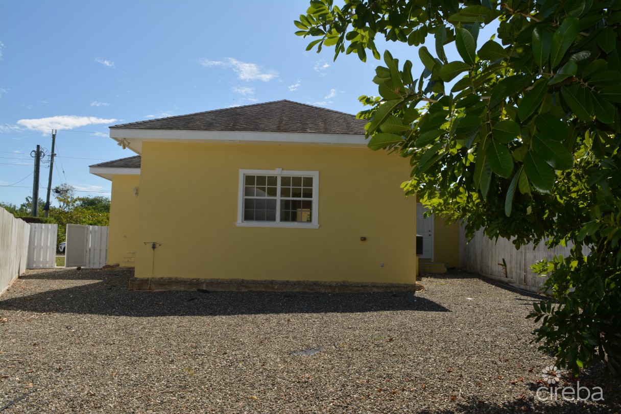 Royal Heights Half Duplex - Image 11