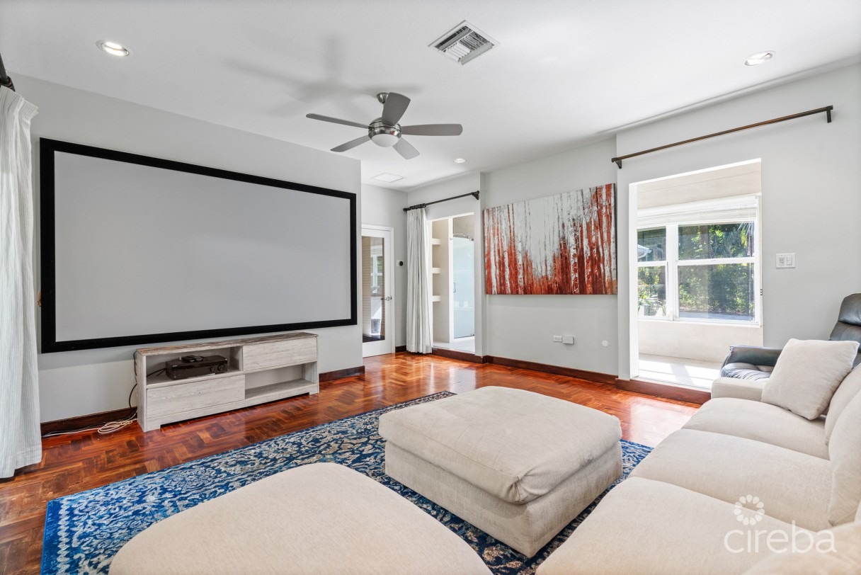 Jacaranda Court 35, South Sound Home - Image 22