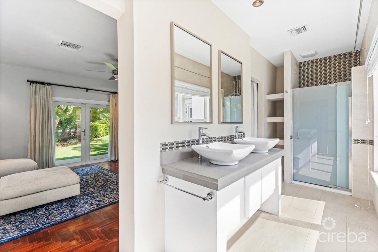 Jacaranda Court 35, South Sound Home - Image 24