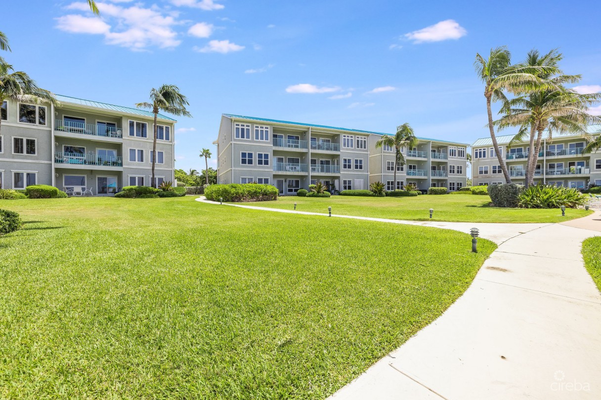 Oceanfront Spacious Ground Floor Ocean Pointe Villas - Image 20