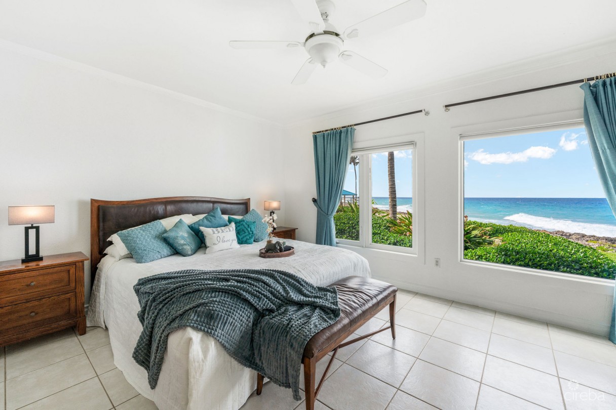 Oceanfront Spacious Ground Floor Ocean Pointe Villas - Image 1