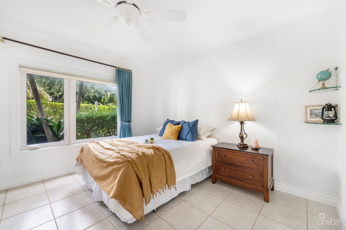 Oceanfront Spacious Ground Floor Ocean Pointe Villas - Image 11