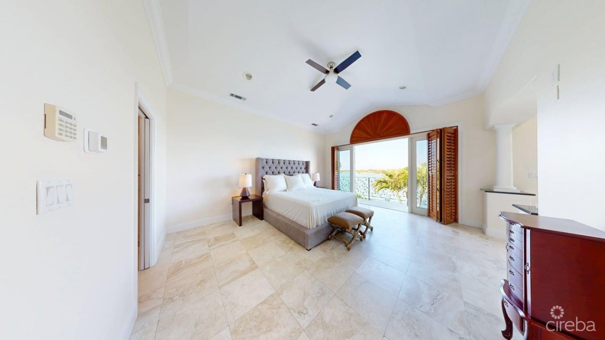 Viscaya Home, Governor's Harbour Creek - Image 25