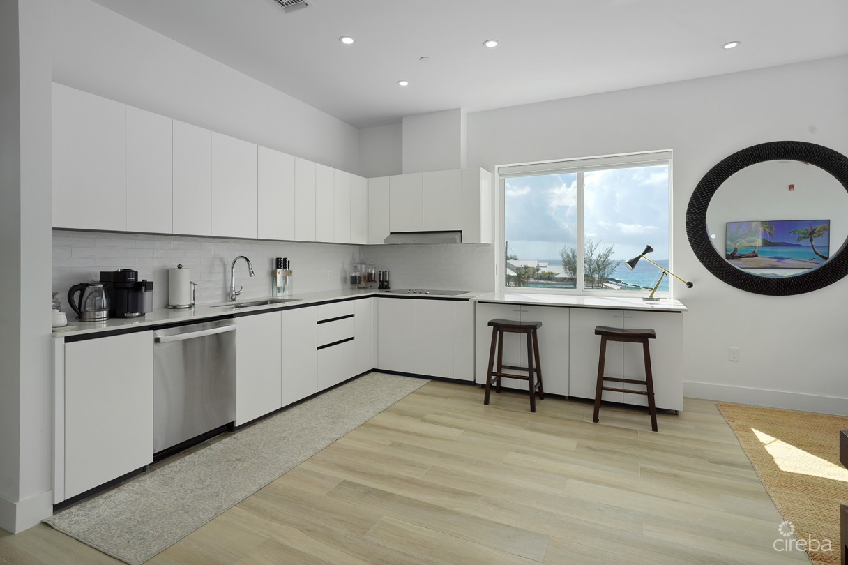 Sunset Point - Signature Penthouse With Vendor Financing! - Image 4