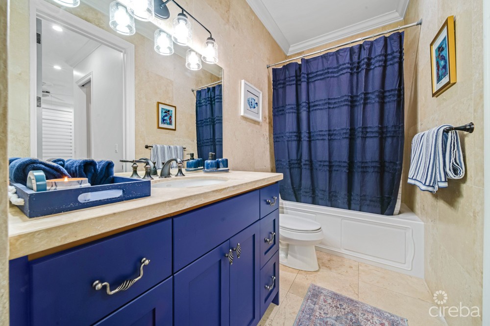 Kisha 105 | 2bdrm Waterfront Walkout  -coastal Chic Corner Unit - Image 12