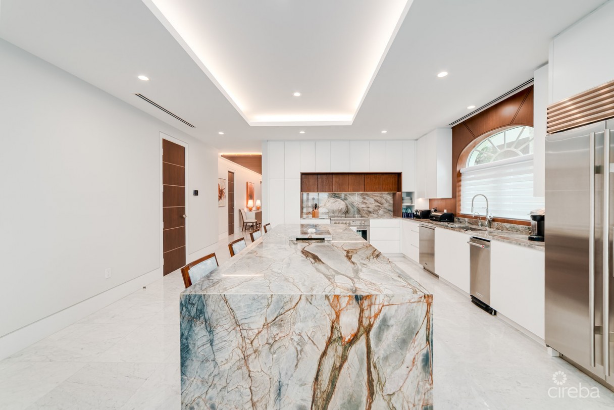 Luxury Seven Mile Beach Condo - Mandalay Unit One - Image 5