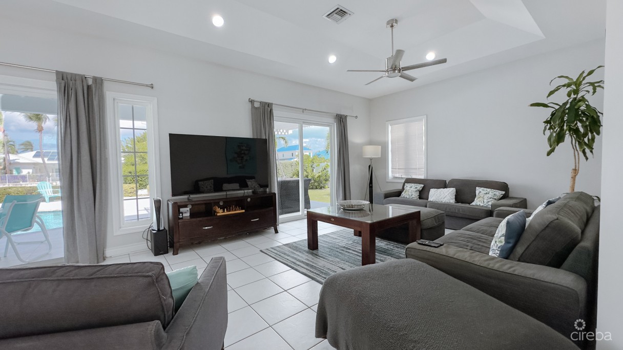 Governors Harbour Canal Front Family Home - Image 11