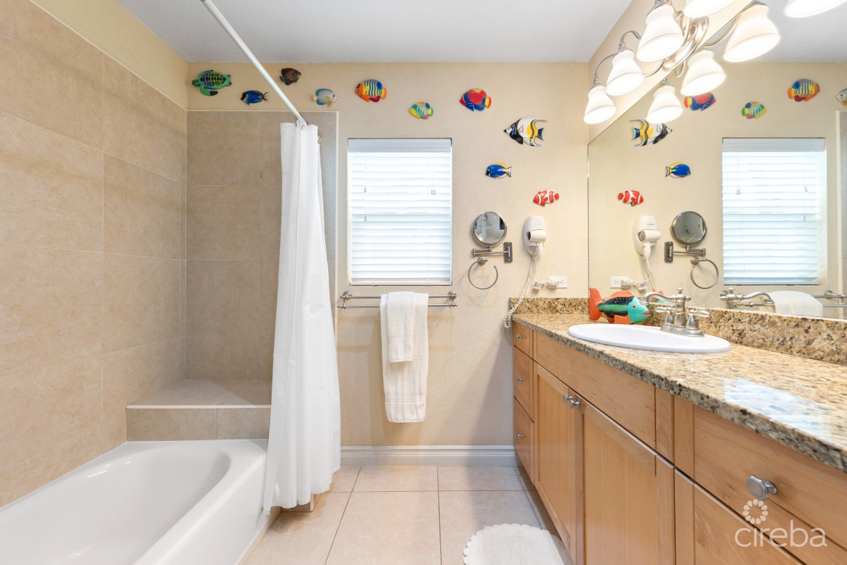 North Pointe Beachfront Condo - Image 7