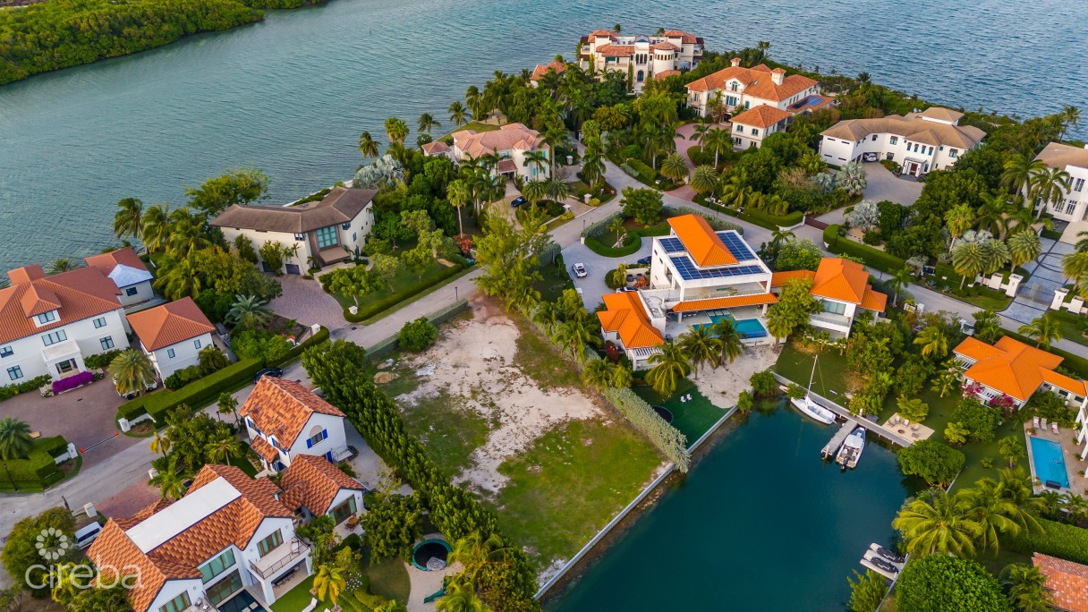 Vista Del Mar- Executive  Estate Canal Lot - Image 7