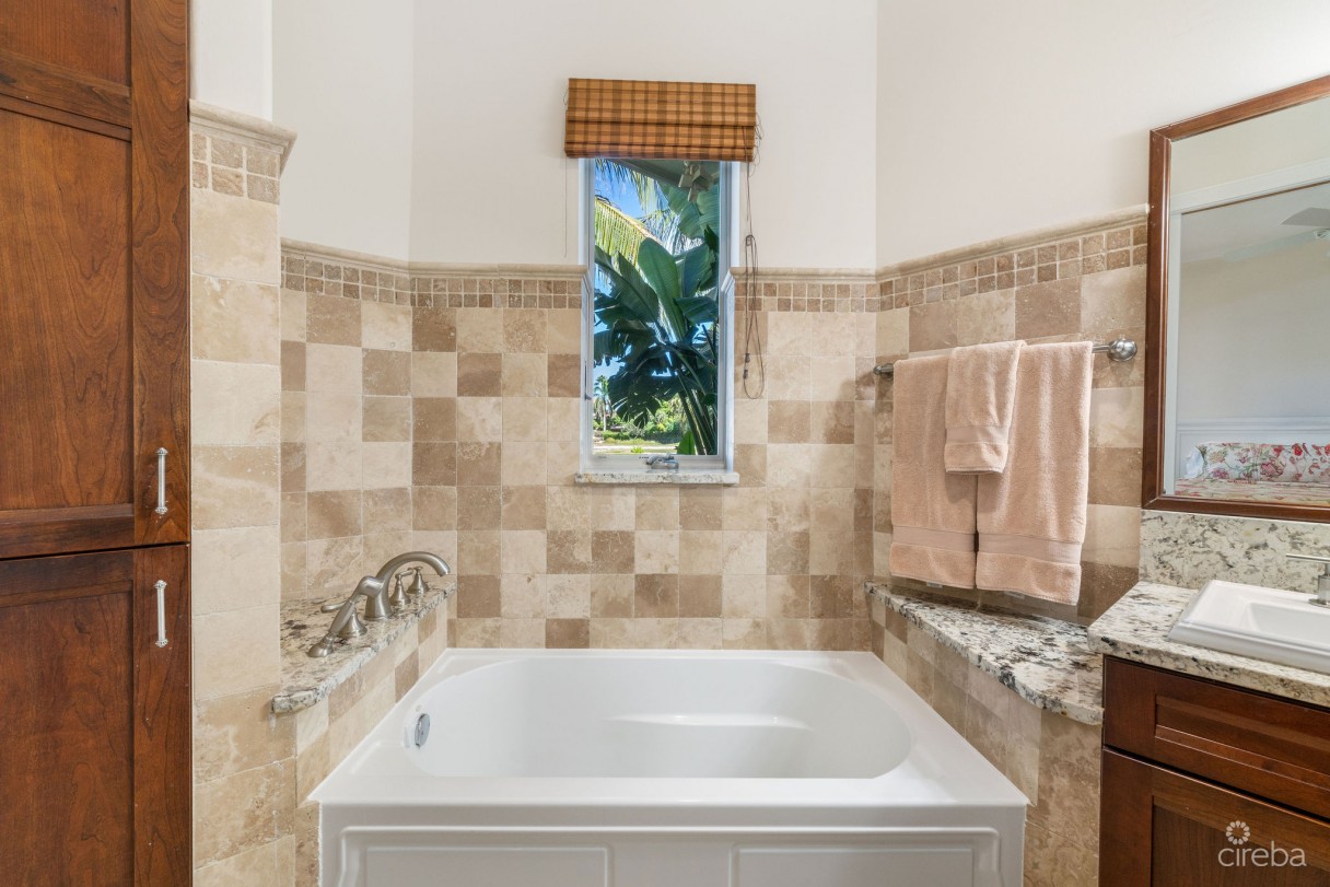 61 Hoya Quay Crystal Harbour - Image 14