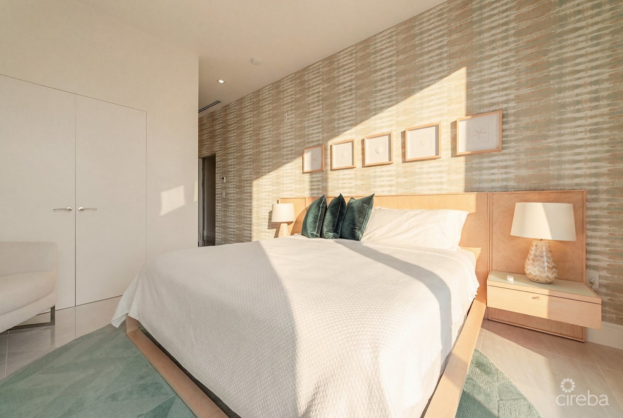 Fin Penthouse 29 - Image 11