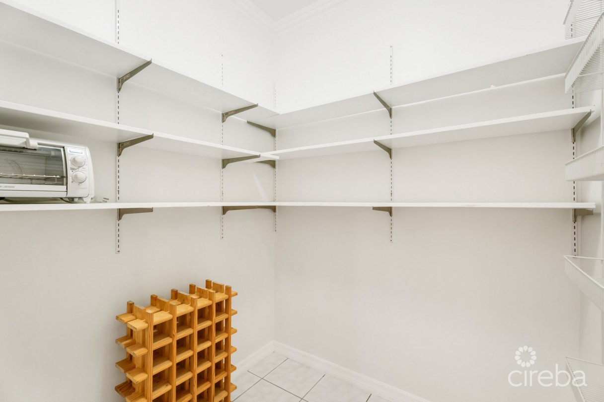 Snug Harbour Family Home - Image 18