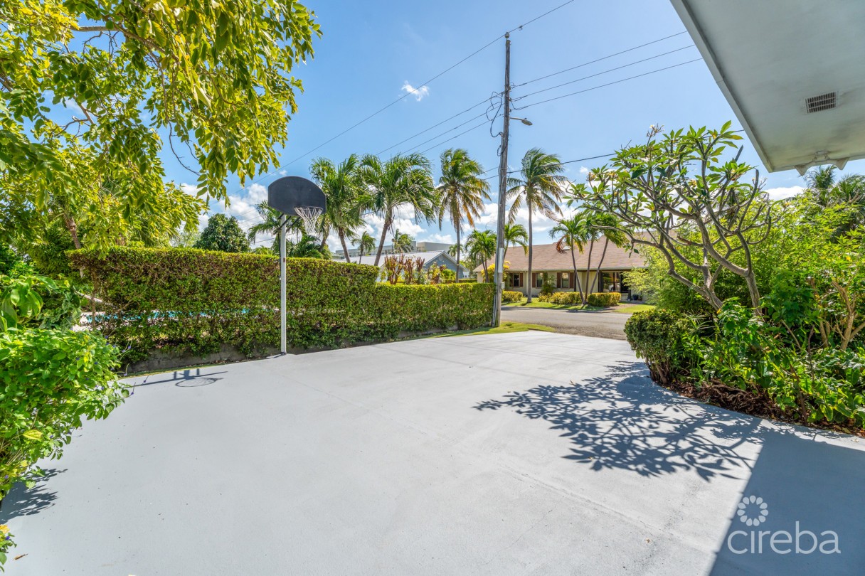 Snug Harbour Family Home - Image 20