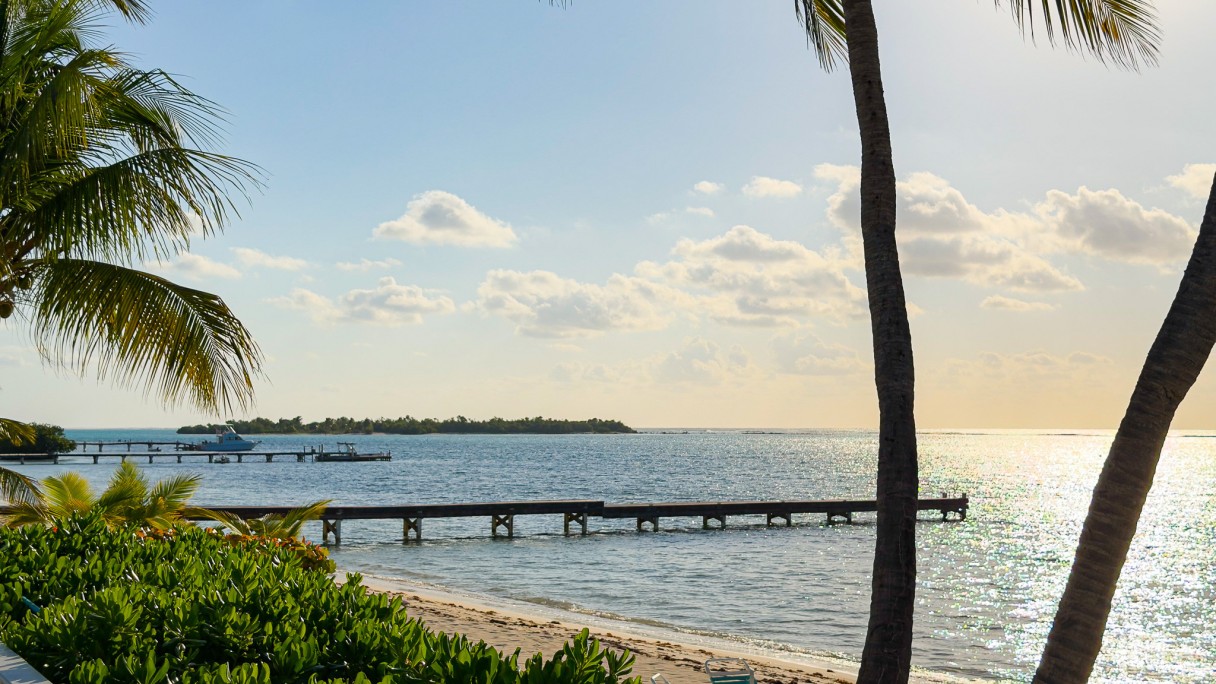 Conch Club Condo Little Cayman - Image 1