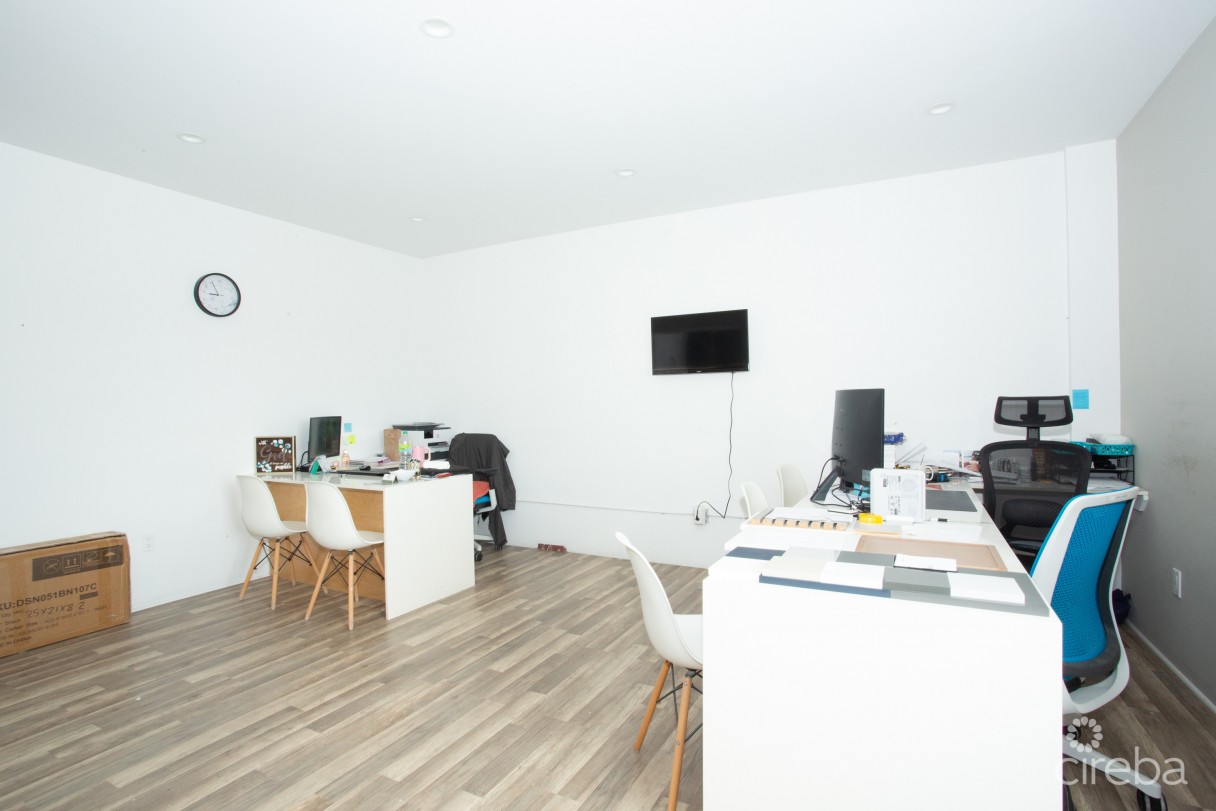 Jjt Warehouse - Image 4