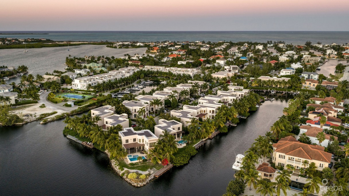 Cypress Pointe North Stand Alone Residence In  Crystal Harbour - Image 29