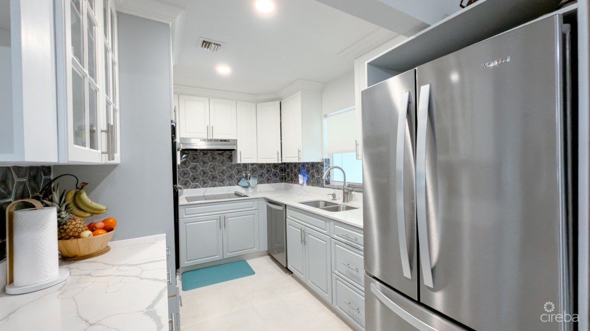 Bel Air Manor 3 Bedroom Townhouse - Image 5