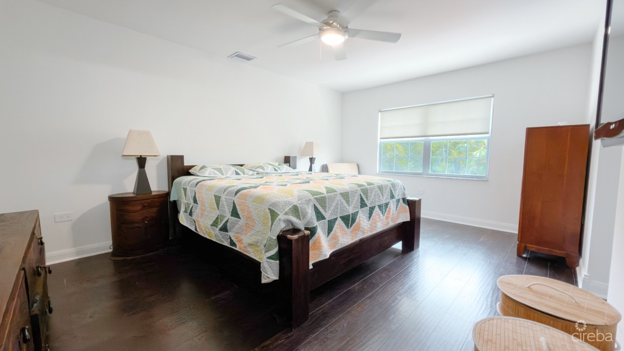 Bel Air Manor 3 Bedroom Townhouse - Image 15